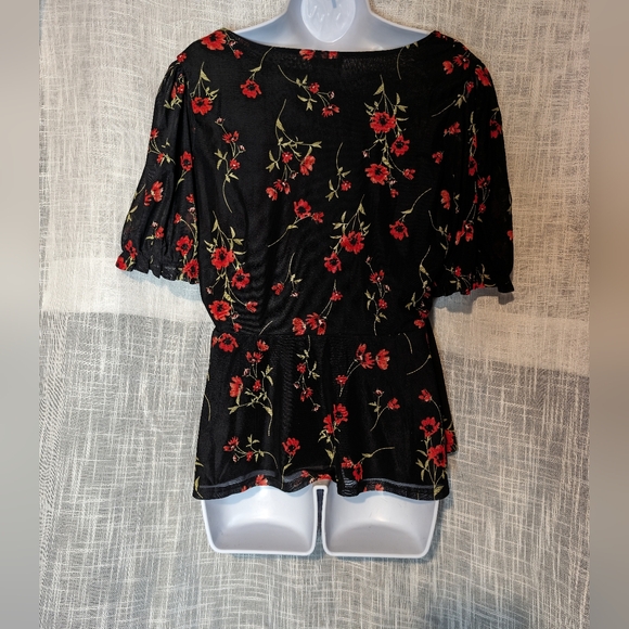 Black With Red Flower Top - Picture 2 of 3